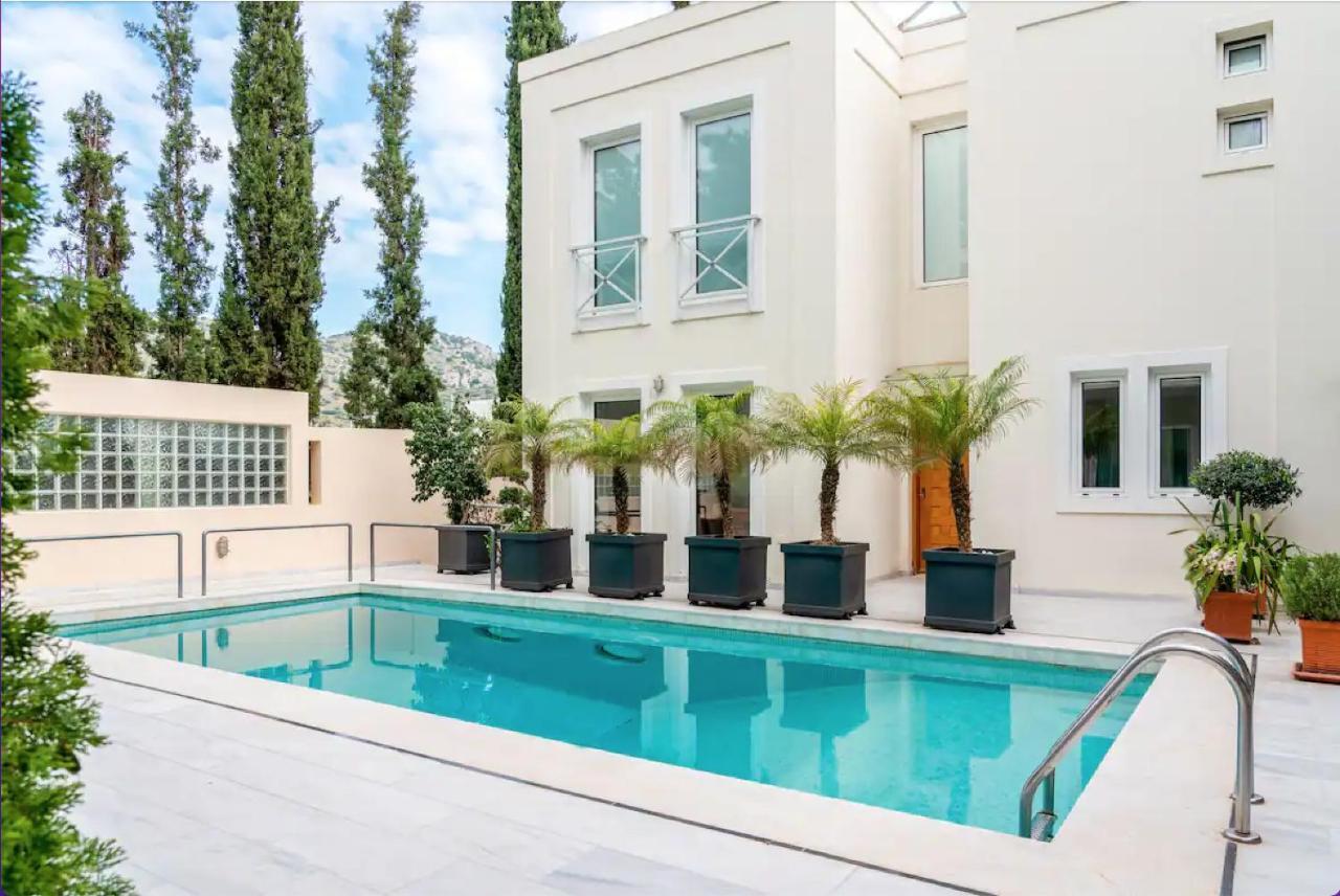 Hyacinth Homm With Garden & Pool In Vouliagmeni Athens